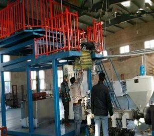 China Máquina soplada capa monomolecular durable de la película, máquina que sopla rotatoria para la película del PVC proveedor