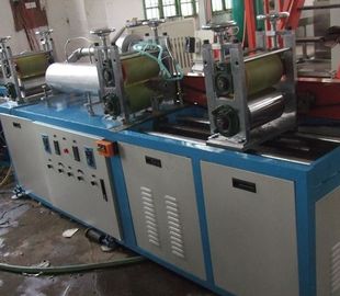 China Máquina que sopla plana termocontraíble de la tubería del PVC (calefacción eléctrica del barril) (máquina de cubierta bicolor de la coextrusión) proveedor